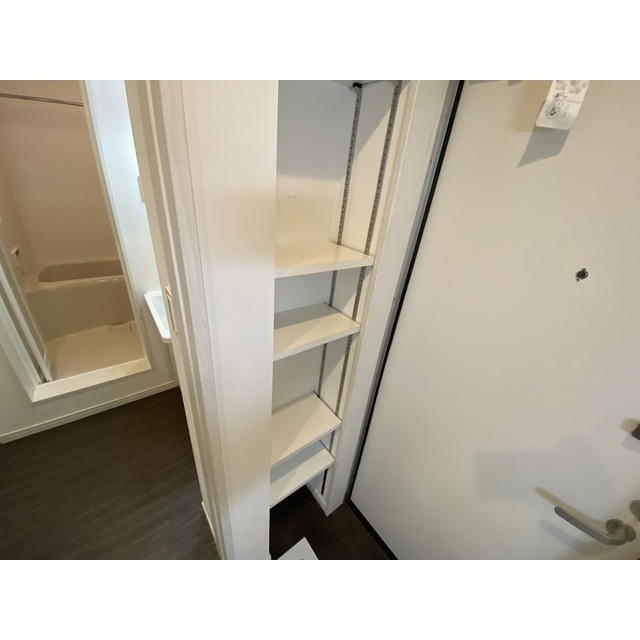 エステイトB能見台　 内観