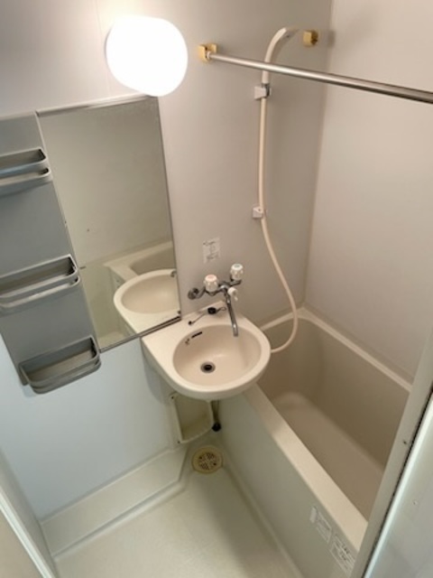 ガーラ新宿下落合 コンパクトで使いやすいお風呂です