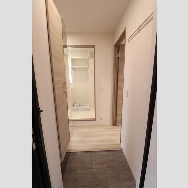 エーデル赤松町 玄関
