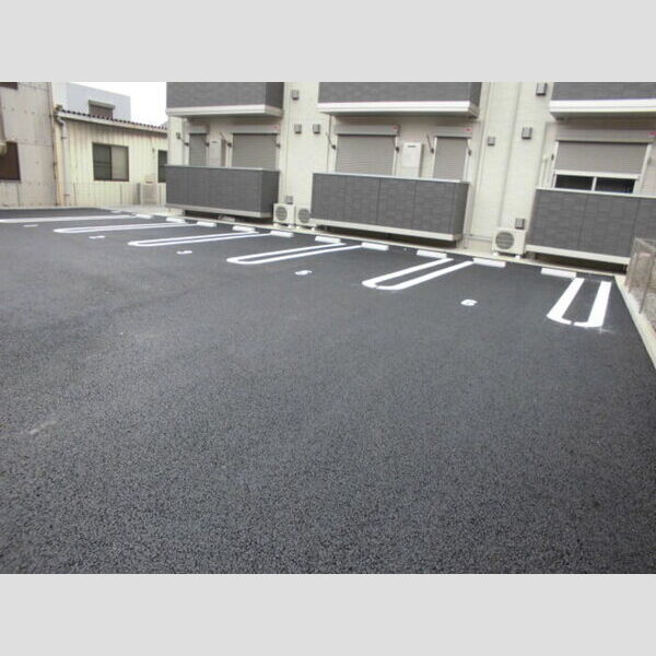 サンマリノ 駐車場