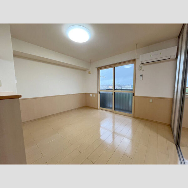 バニュルス　Ⅰ・Ⅱ・ⅢⅢ205号室 LDK