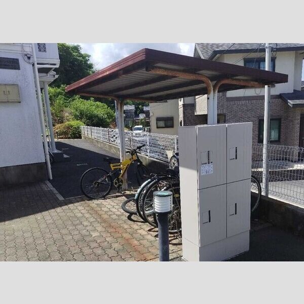 ヴェルドミール青葉台　ABCD 駐輪場