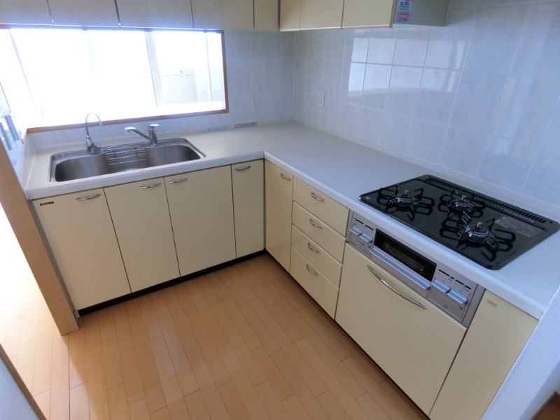 レーベンハイム東松戸カーサコンプレアンノ キッチン