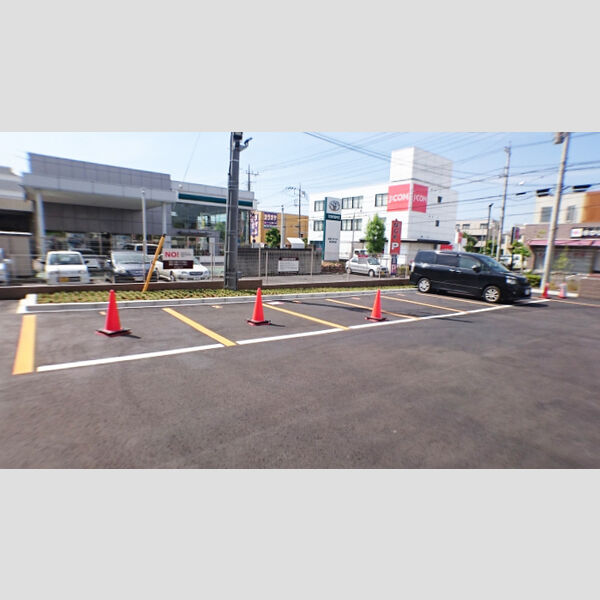 VILLA MISTRAL308号室 駐車場