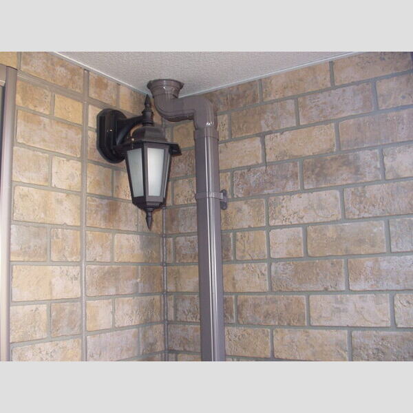 プリーマヴェール　B 共用灯