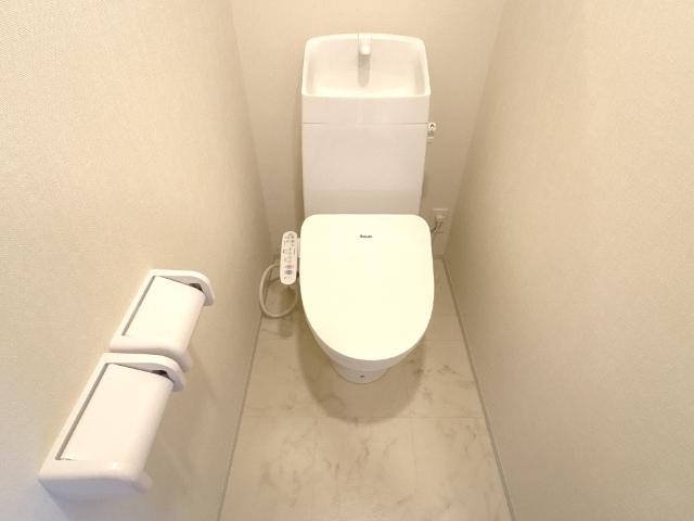 ベッシア・ノーブル シャワー付トイレ