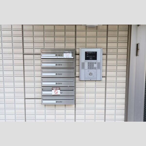 オークス102号室 集合ポスト&オートロック