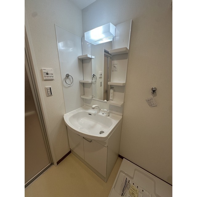 コントレイルⅡ104号室 内観