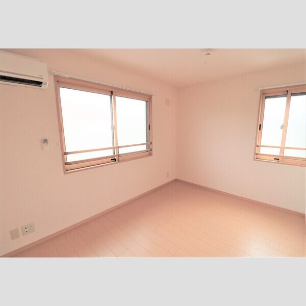 グランドゥール201号室 洋室