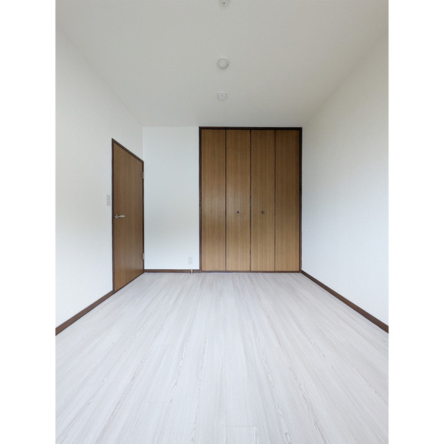 モンメール大磯303号室 内観