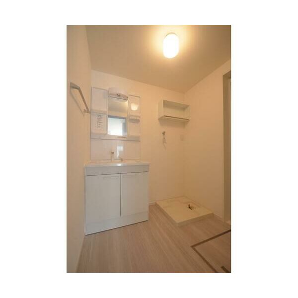 J　Wing　East/West 洗面