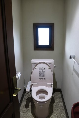 東武東上線 新河岸駅 地上3階建 戸建 トイレ