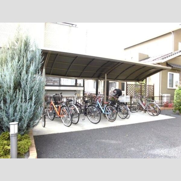 コルティーZ 駐輪場