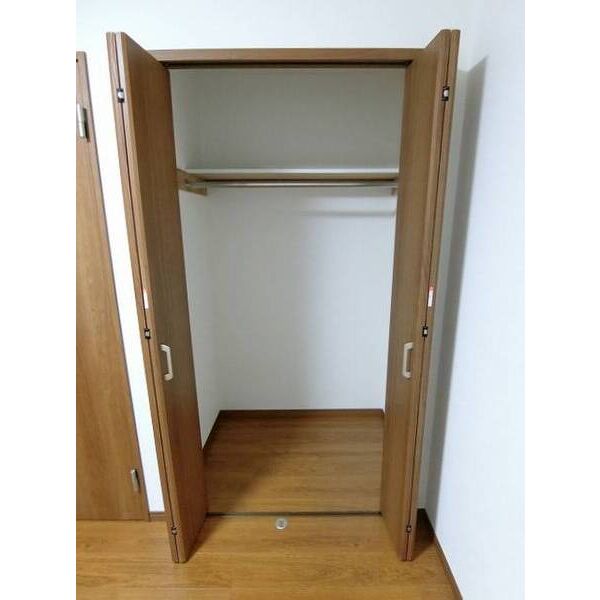 センターパーク北小金0102号室 収納