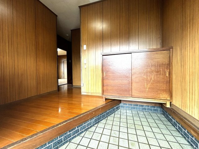 BH大宮台 玄関