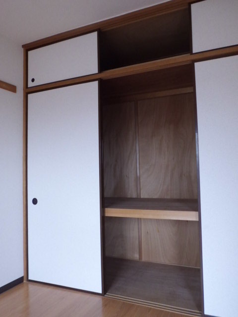 大倉山アルカディア0403号室 収納