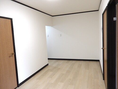 メゾンフラワー1階 ダイニング・キッチン別角度　※2025年9月撮影