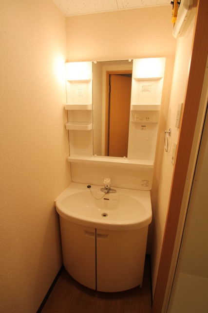 ヴィルヌーブ柏2階 独立洗面台！