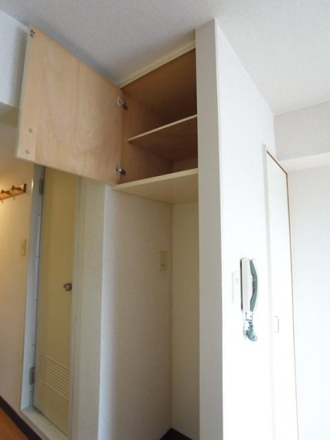 スカイコート西川口 収納