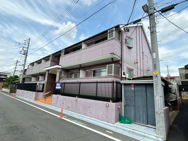 ウエストコート2階 外観