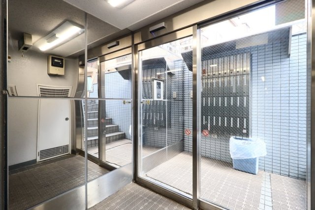 プライム池袋3階 エントランス