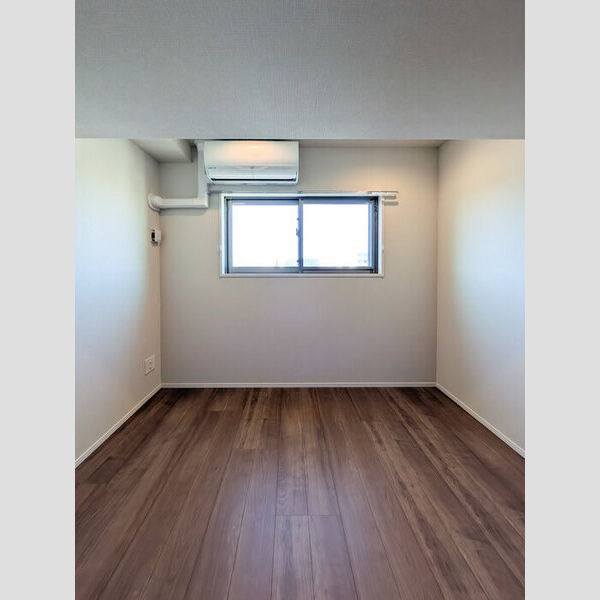 サンジョイアゼロ706号室 洋室5.8帖