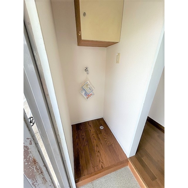 ウモーレ（UMOORE）0101号室 洗濯機置き場