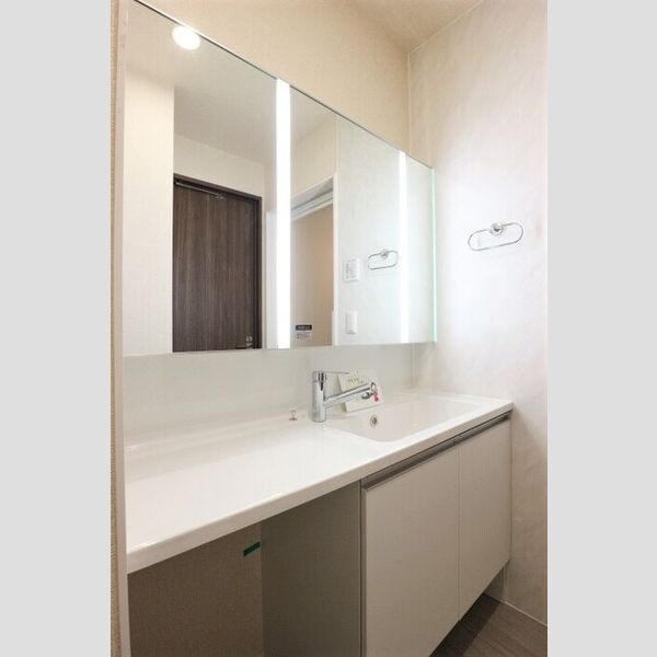 スリーレイヤー柏の葉(Three　Lyaer柏の葉) 洗髪洗面化粧台