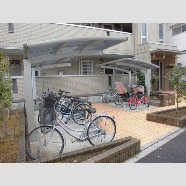 グランフィールド松江Ⅱ 駐輪場