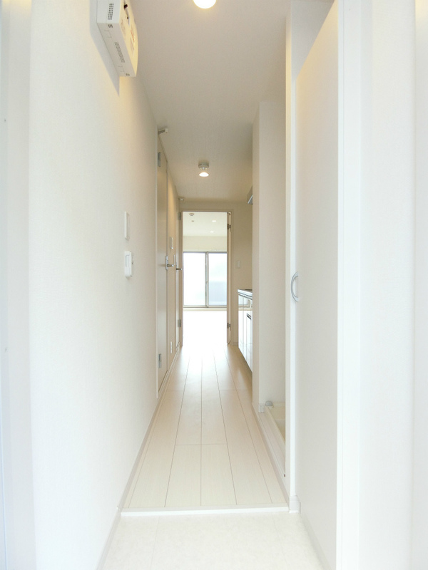 リブリ・橘1階 玄関