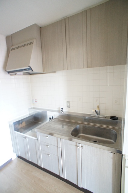 リヴェレント八千代0105号室 使いやすいキッチンです