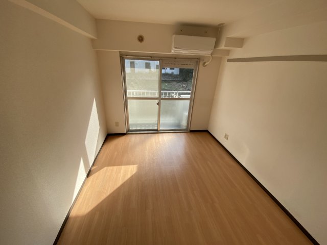 ポートハイム三春台 リビング