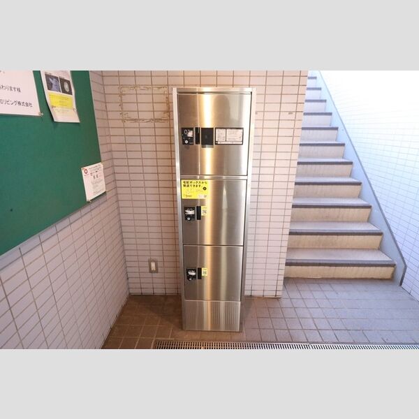 ヴェルドミール 宅配ボックス