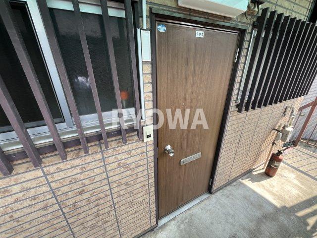 第三コーポ2階 掲載の写真は退去前の写真となります。