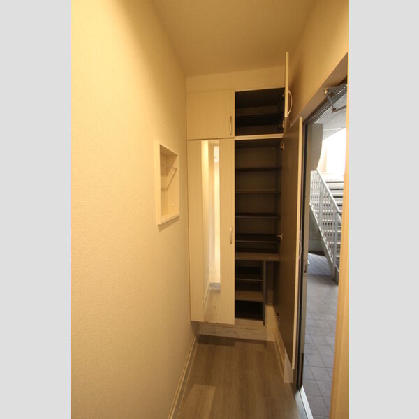 Blumenlied(ブルーメンリート)102号室 シューズボックス