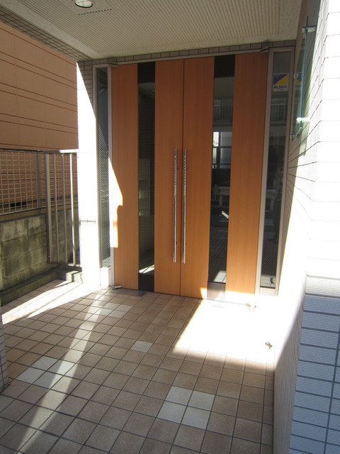 セレッソ湘南 物件入り口です