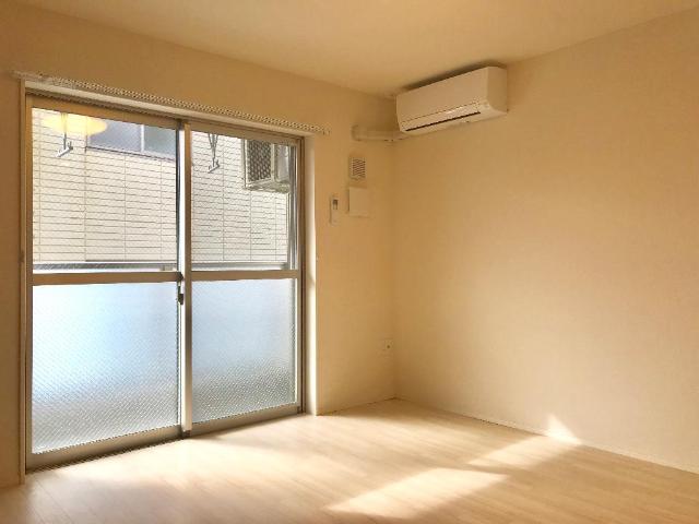 レガシープレイス片瀬205号室 洋室