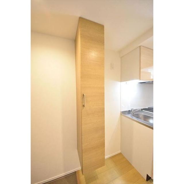 プランドール市川0202号室 内観