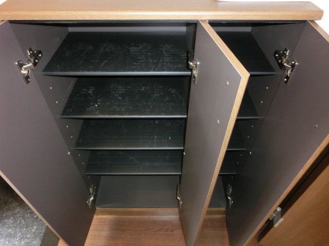 パラディ102号室 玄関収納