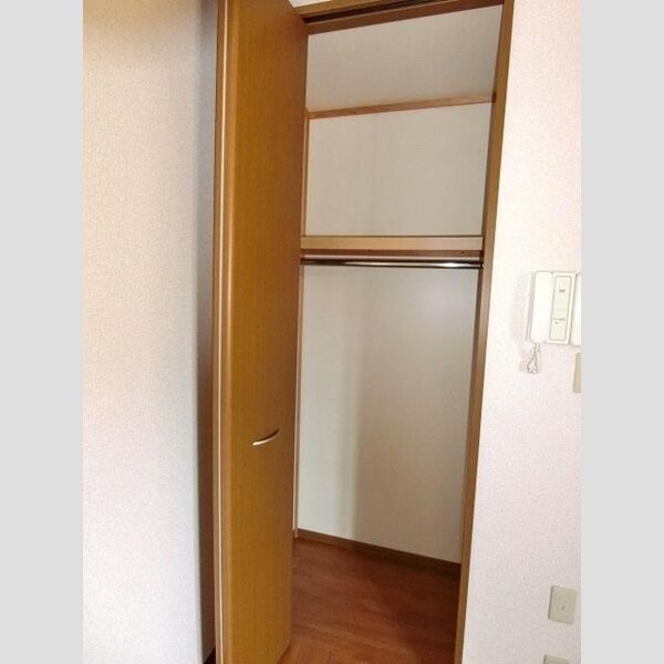 学遊館106号室 クローゼット