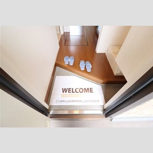 ルミエール　Ⅰ103号室 玄関