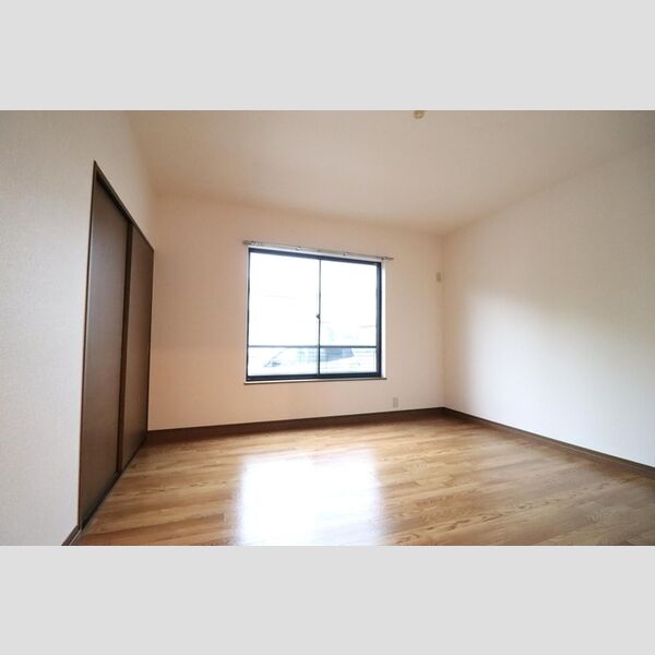 エステートM101号室 洋室8帖