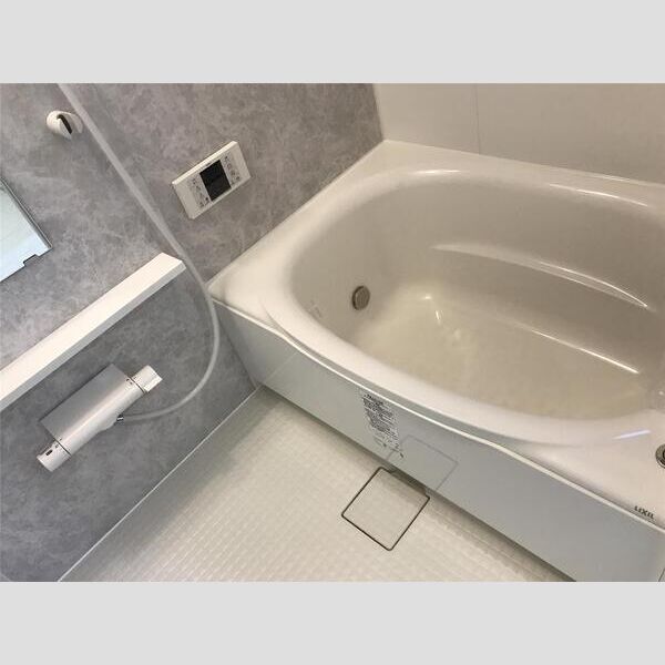 リーブルファイン中宗岡101号室 お風呂