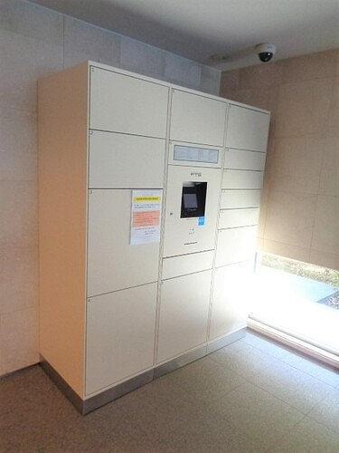 クロスレジデンス白金高輪10階 宅配ボックス　※2022年4月撮影