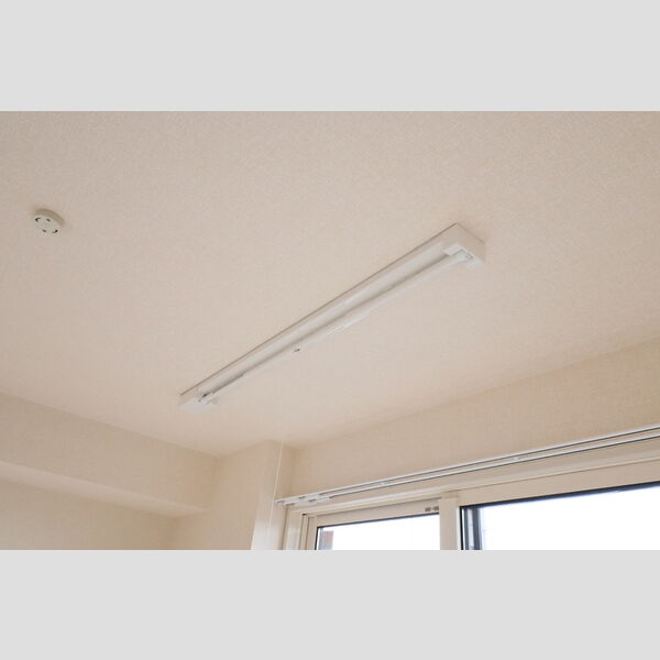 イグレット　2番館203号室 室内物干し