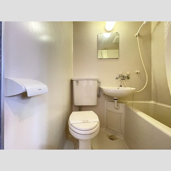 シーサイド金沢104号室 トイレ・バス・洗面