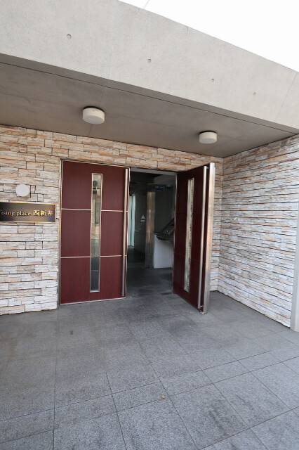 ライジングプレイス西新井 エントランス