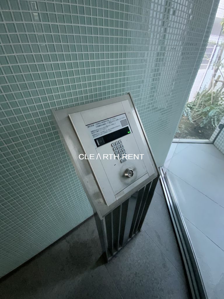 コンシェリア西新宿9階 安心のオートロック