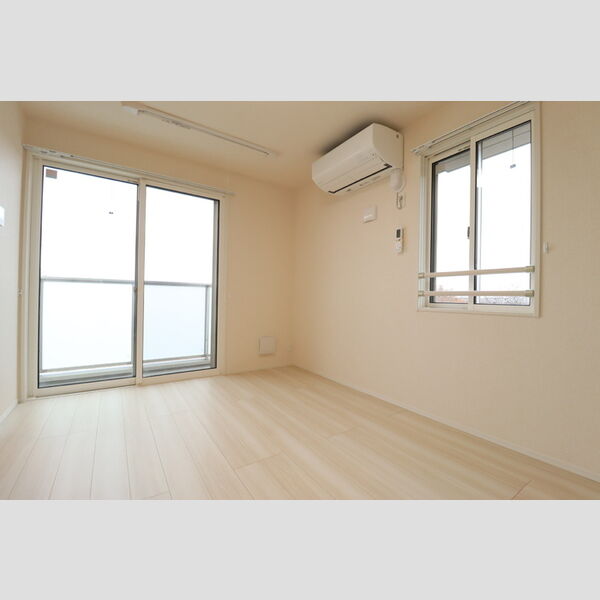 パークサイド新検見201号室 リビング