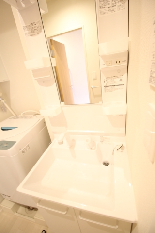 クレイノサンライズ201号室 101号室写真の為、現況優先致します。